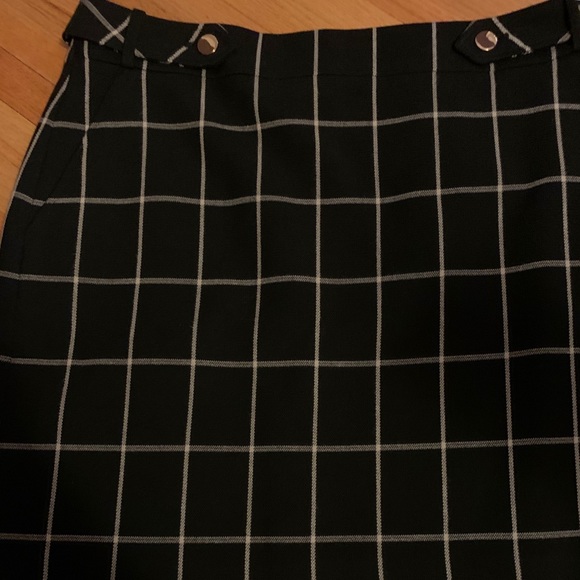 LOFT Dresses & Skirts - Skirt